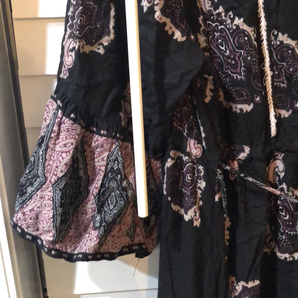 ellos Black MIDI Dress with Pink-Cream Paisley Accents slight high low - Picture 9 of 9
